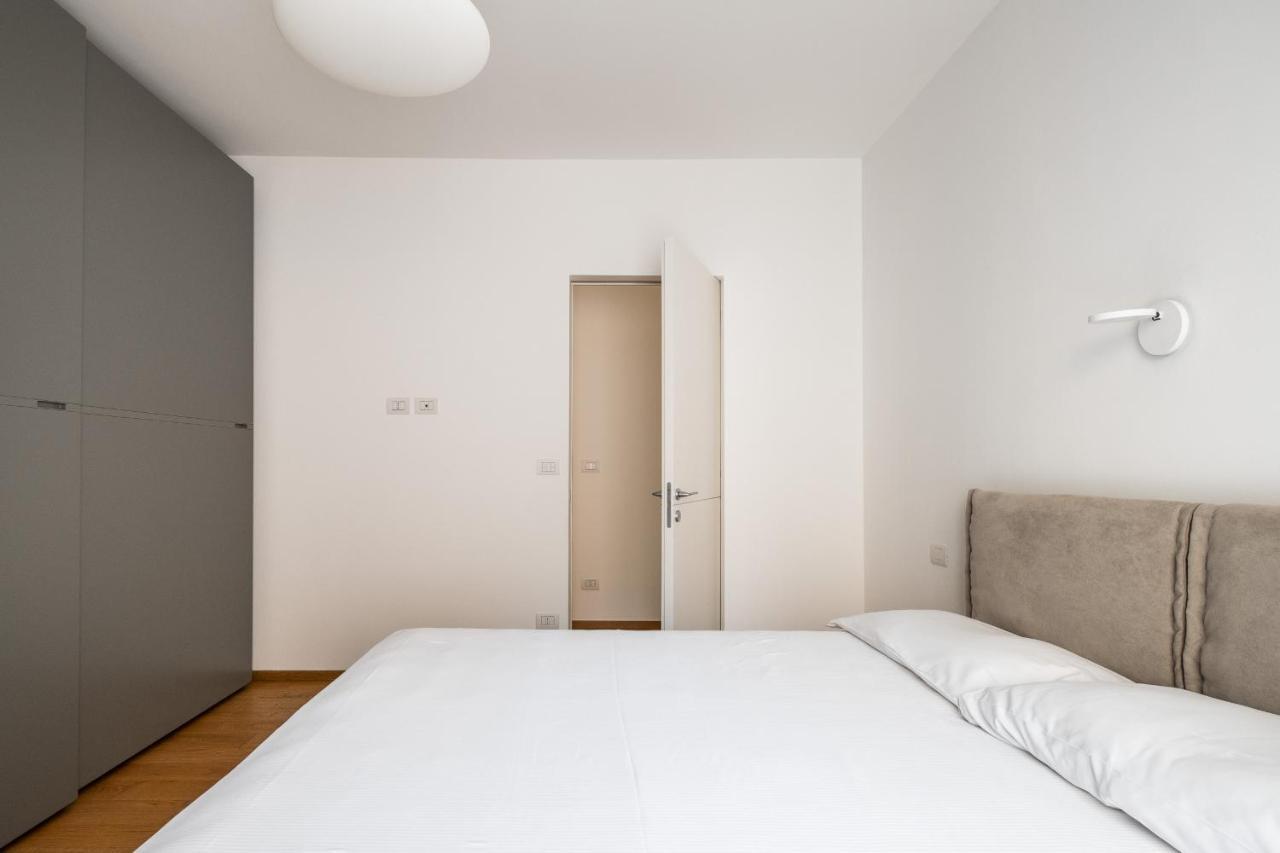 Santo Stefano Design Apartment By Wonderful Italy โบโลญญา ภายนอก รูปภาพ