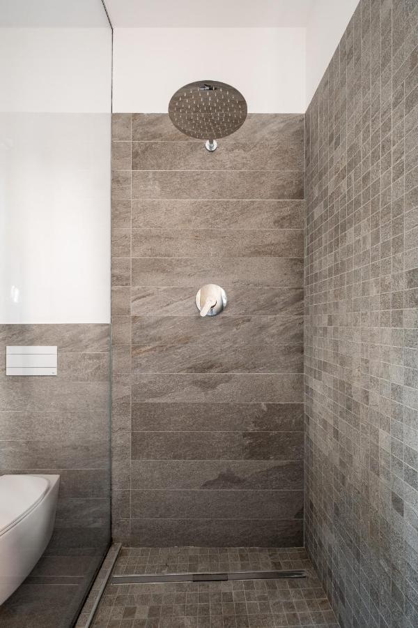 Santo Stefano Design Apartment By Wonderful Italy โบโลญญา ภายนอก รูปภาพ